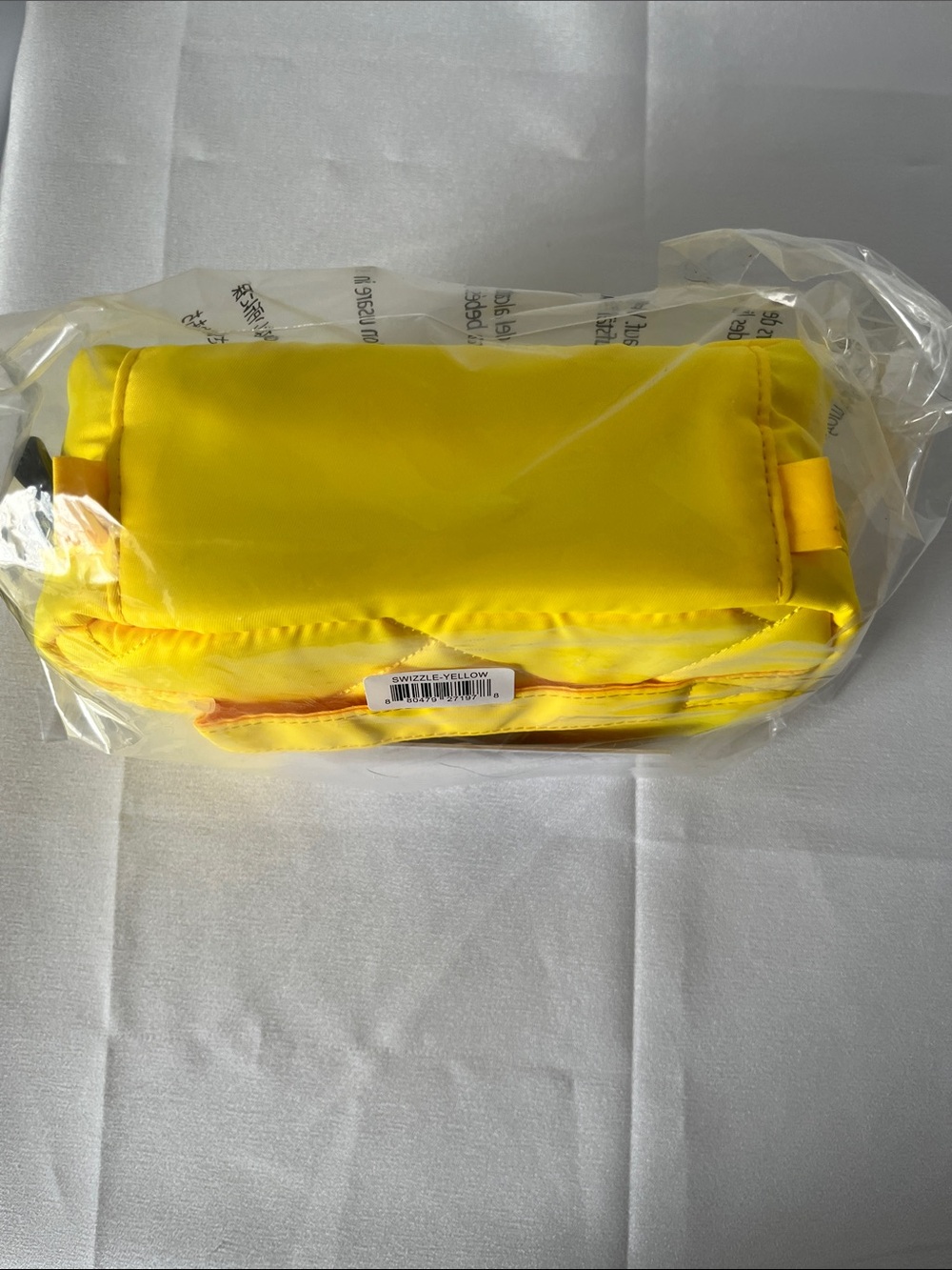 LUG - Swizzle Jewelry Case in Yellow - Picture 5 of 6